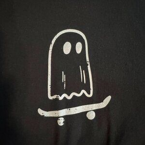 Halloween Port & Company Men’s XL T-Shirt – Ghost Riding Skateboard Graphic